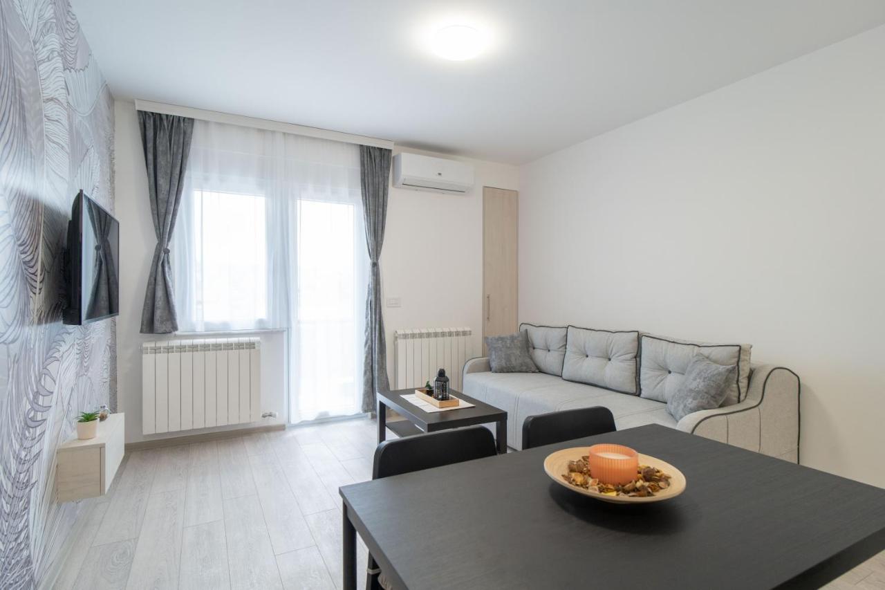 Pegasus Apartments Belgrado Buitenkant foto