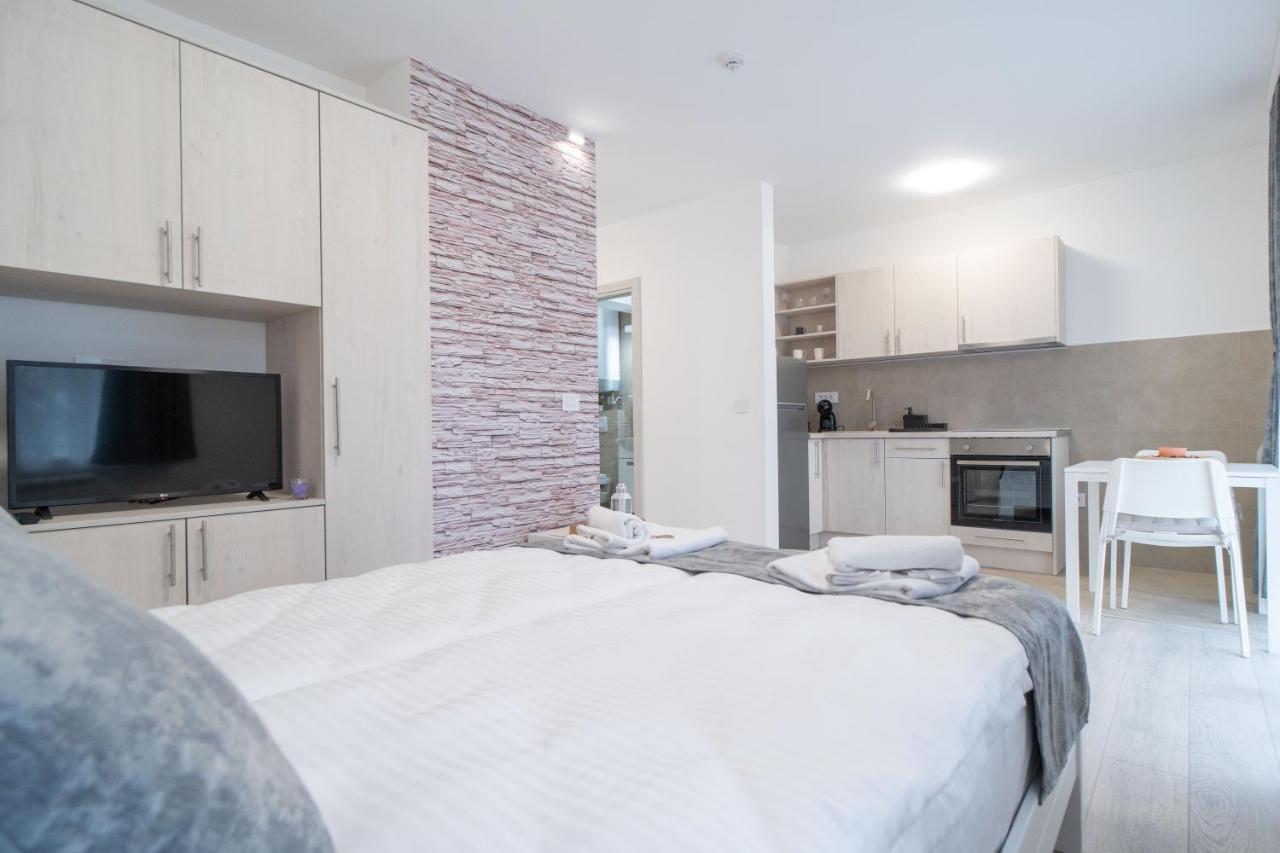 Pegasus Apartments Belgrado Buitenkant foto