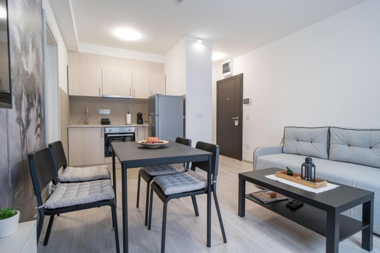 Pegasus Apartments Belgrado Buitenkant foto