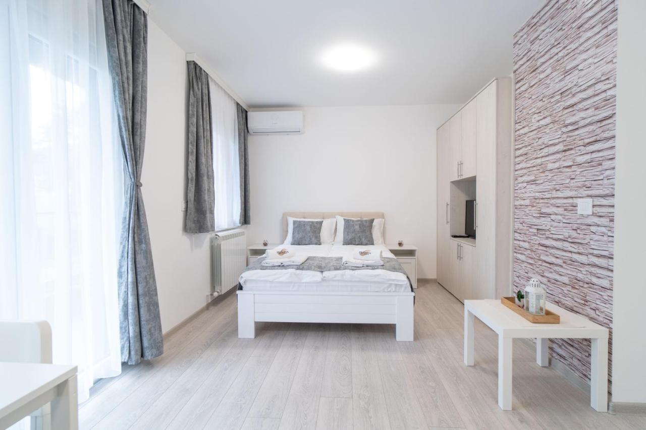Pegasus Apartments Belgrado Buitenkant foto