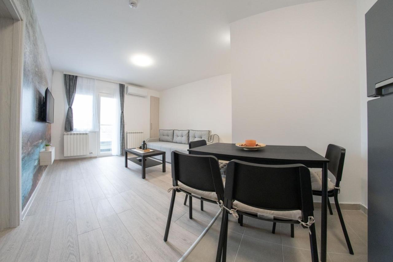 Pegasus Apartments Belgrado Buitenkant foto