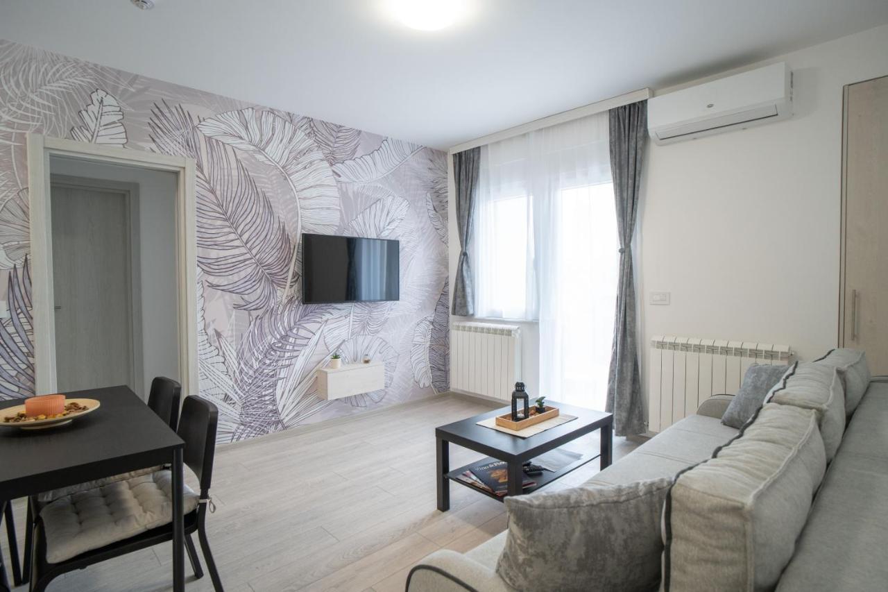 Pegasus Apartments Belgrado Buitenkant foto