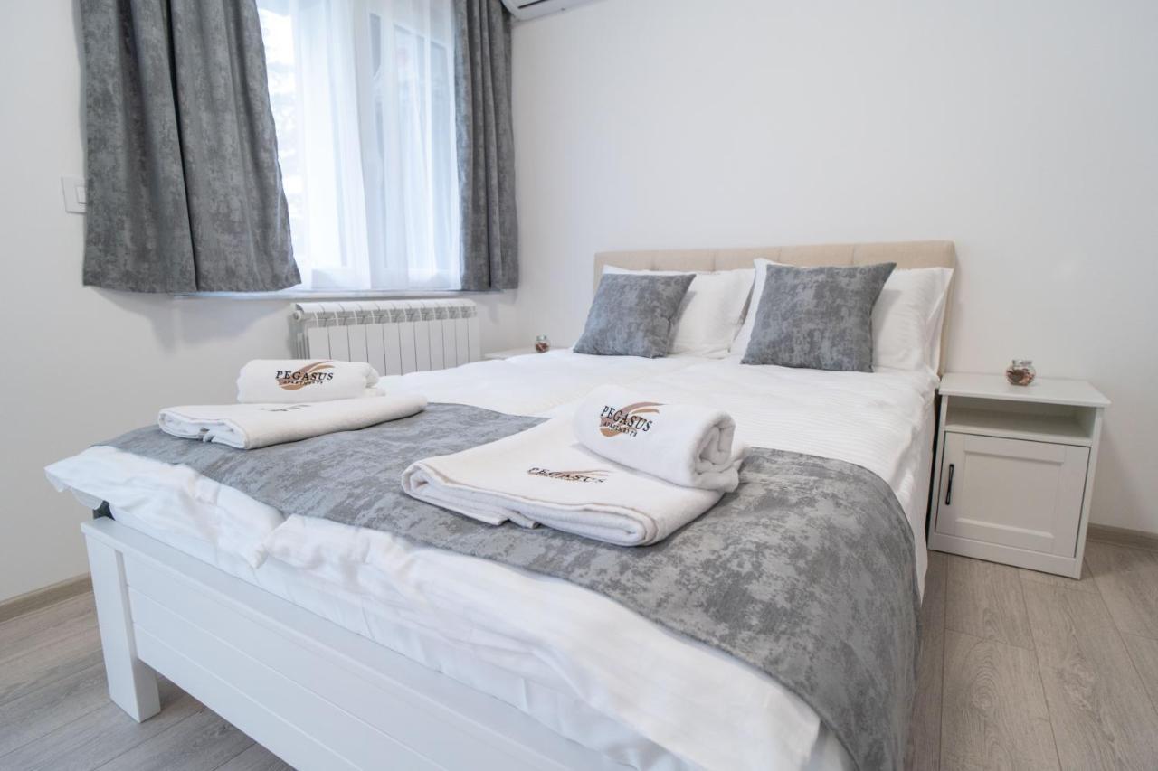 Pegasus Apartments Belgrado Buitenkant foto