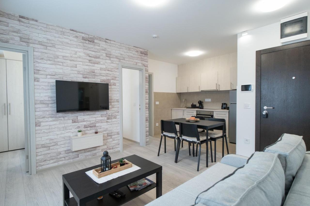 Pegasus Apartments Belgrado Buitenkant foto