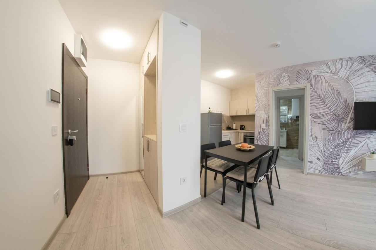 Pegasus Apartments Belgrado Buitenkant foto