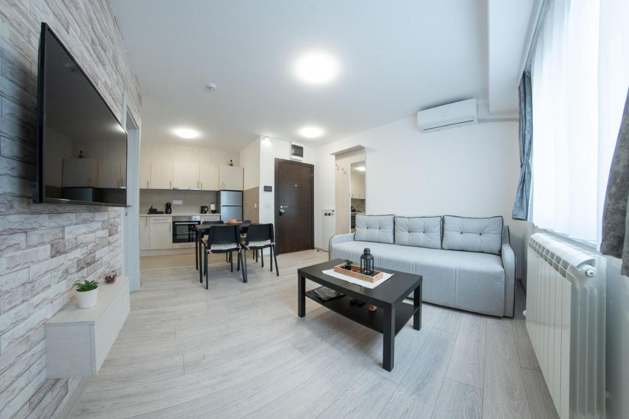 Pegasus Apartments Belgrado Buitenkant foto