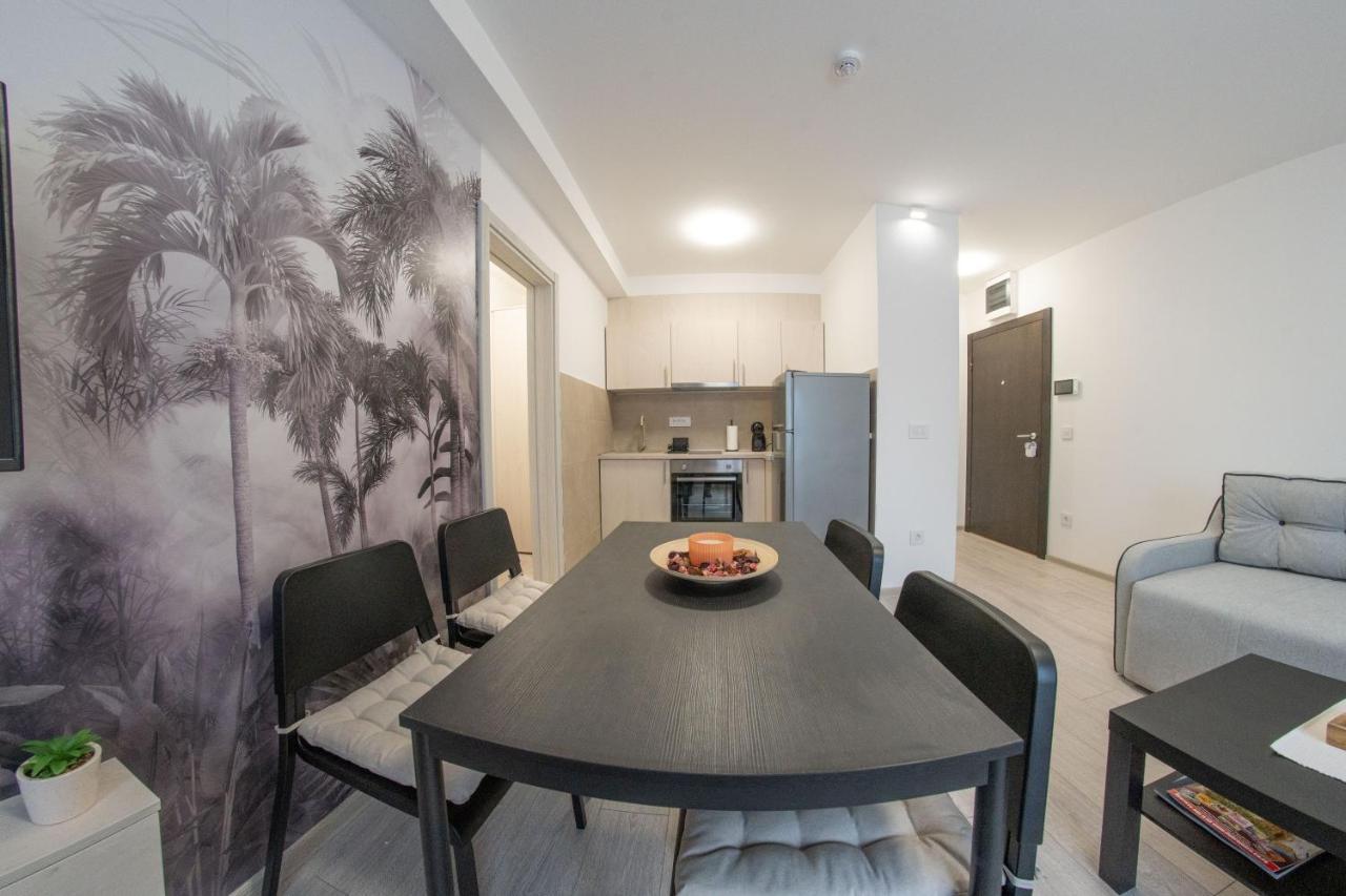 Pegasus Apartments Belgrado Buitenkant foto