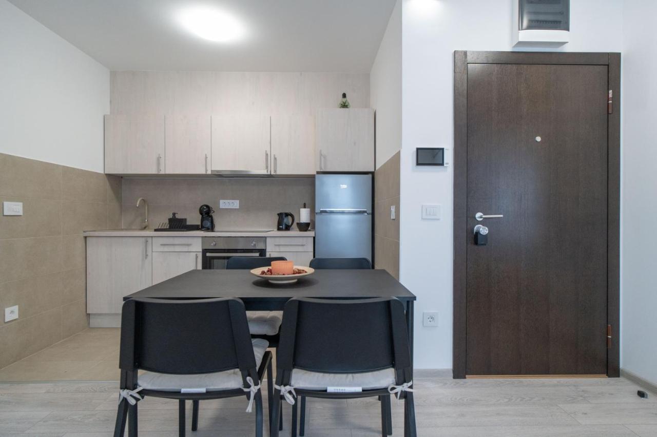 Pegasus Apartments Belgrado Buitenkant foto